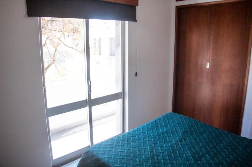 Apartamentos Central Картейра