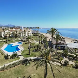 https://apartment-on-the-beach-front-urb-las-mimosas.1costadelsol.com